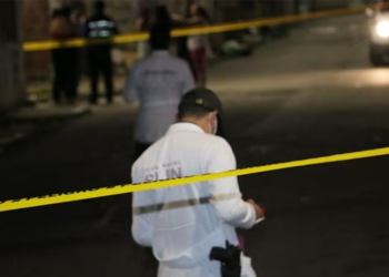 Dos niños de 6 y 8 años de edad fueron asesinados; el ataque era contra su tío