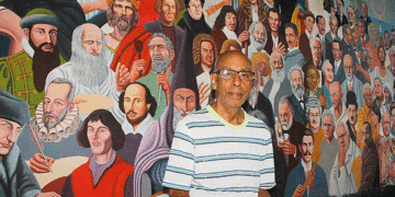 En muestra de gratitud pinta mural en la Casa de la Cultura Buga