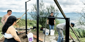 Gimnasio al aire libre en el derrumbado de Buga