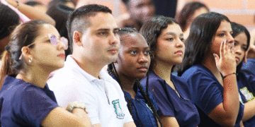 Nuevas oportunidades para estudiantes normalistas dela región