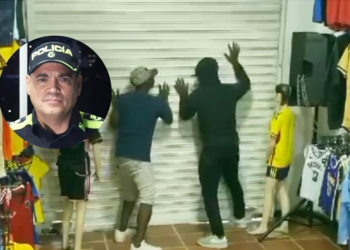 Policía desmiente vídeo de ladrones que quedaron atrapados en un local comercial