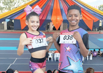 Sara Bérgamo y jean Pierre Ramírez, figuras del porrismo