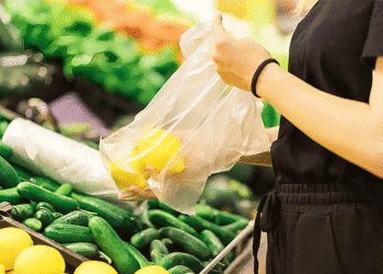 Se aproxima la hora de decirle adiós a las bolsas plásticas; el 7 de julio entrará en vigencia la norma que la prohíbe