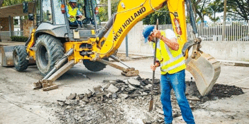 Secretaria de obras públicas de Buga, avanza en su campaña para tapar huecos