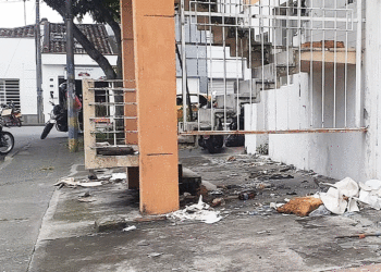 Una esquina sucia y mal oliente en Tuluá