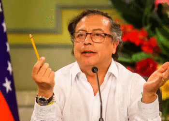 Petro dice que hay graves dudas sobre elección en Venezuela y solicitó escrutinio transparente con veeduría internacional