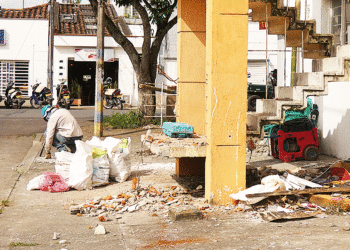 Propietarios atendieron el llamado de la comunidad y empezaron su demolición