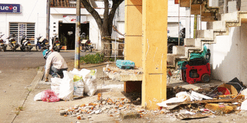 Propietarios atendieron el llamado de la comunidad y empezaron su demolición