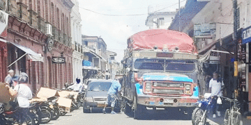 Sin autoridad en las calles; los conductores están haciendo lo que quieren