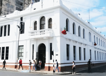 Sindicatos oficiales anuncian protestas contra la Alcaldía; denuncian persecución