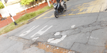 ¿Doble reductor en el barrio Tomás Uribe?