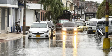 Alcantarillas colapsan en el barrio Céspedes; ¿falta de capacidad o incultura ciudadana?