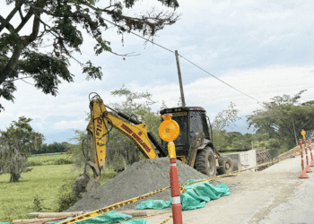 Avanzan obras de reparación en la vía Riofrío