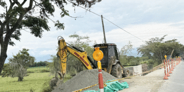 Avanzan obras de reparación en la vía Riofrío