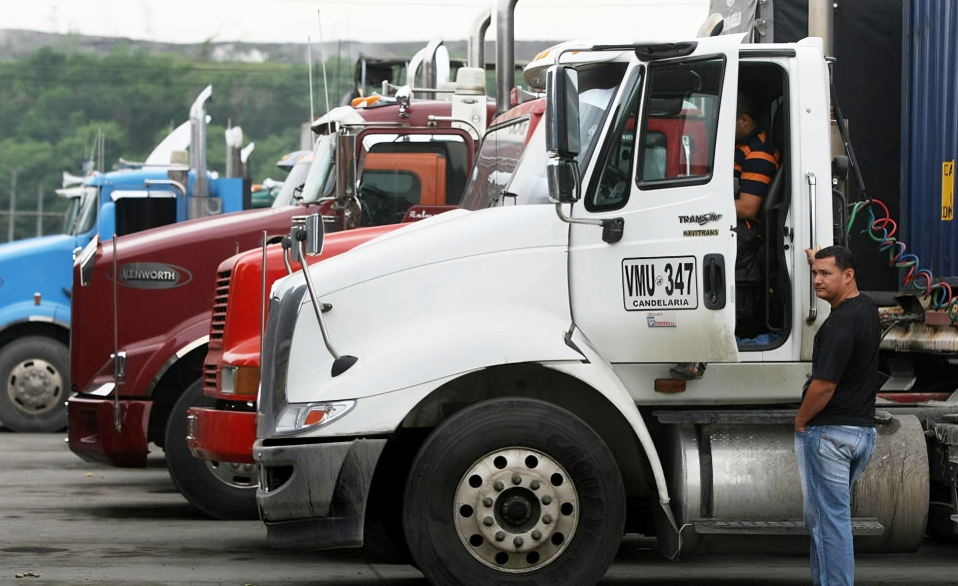 Camioneros anuncian paro nacional para el viernes 30 de agosto en