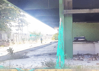 De la antigua terminal de transportes de Tuluá solo queda el cascarón