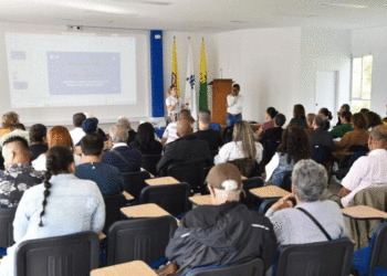 Gobernación del Valle dicta diplomado a líderes comunales