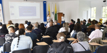 Gobernación del Valle dicta diplomado a líderes comunales