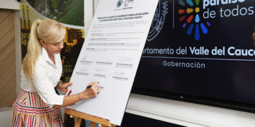 Gobernación del Valle y La Uceva, firman alianza por la inclusión social