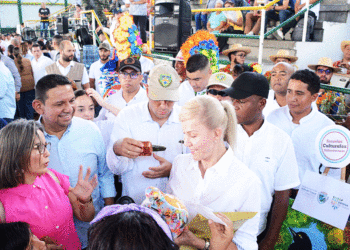 Gobernadora escuchó a la comunidad de Bugalagrande