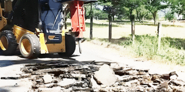 Inició la reparación de la vía Holguín – San José 