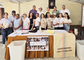 Mujeres caficultoras recibieron premio de galardón