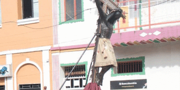 Trujillenses mostraron su fervor por el Señor de los Milagros