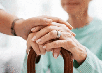 Adultos mayores con ruta propia; preocupan cifras de maltrato en el Valle