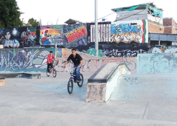Calle arriba, calle abajo en el barrio San Antonio
