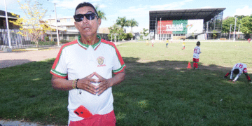 Calle arriba, calle abajo urbanización Guayacanes