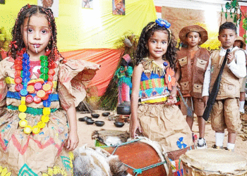 En La Unión se vivió la Cop16; estudiantes representaron los países que llegarán a la cumbre