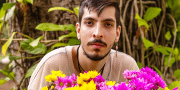 «Mal y un reloj», el nuevo tema de Ale Camalión