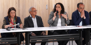 Mintransporte propone suspender las alzas del diésel previstas para el 2025 para reiniciar diálogos