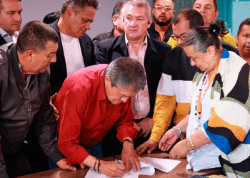 Terminó paro camionero; Gobierno y transportadores llegan a acuerdo