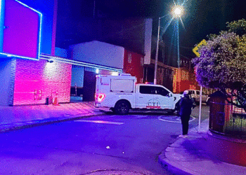 Tragedia en motel de Bogotá: policía dispara a esposa y amante, luego se suicida
