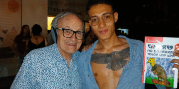 Un homenaje para toda la vida: joven se tatuó un cóndor en honor a Gardeazábal