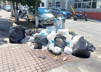 Las basuras invaden a buga(Más Caucherazos aquí) 👇🏽 