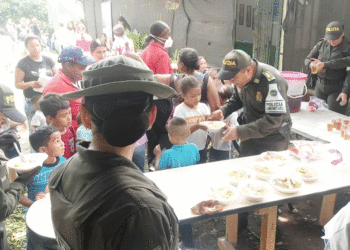 Policía comunitaria hace intervención integral en callejón Siete Vueltas