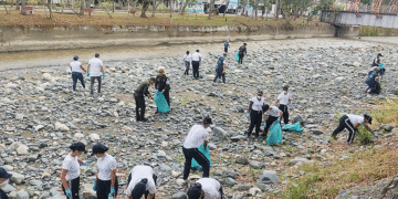 Policía comunitaria lideró jornada de amor por el río Tuluá