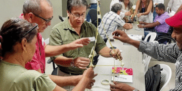 Veedores ciudadanos participan en seminarios para fortalecer sus competencias