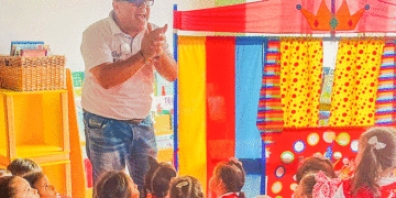 Con títeres enseñan a los niños la prevención de abuso sexual