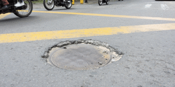 Recámara de servicios públicos: causante de varios accidentes(Más Caucherazos aquí) 👇🏽 