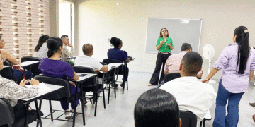Tuluá refuerza la atención digna para adultos mayores con capacitación a centros geriátricos
