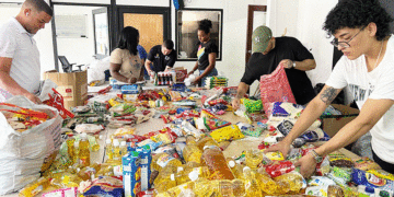 Vallecaucanos aportaron 11 toneladas de ayudas para el Chocó