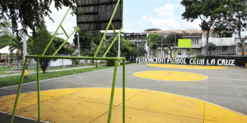 Calle arriba, calle abajo en el barrio La Santa Cruz