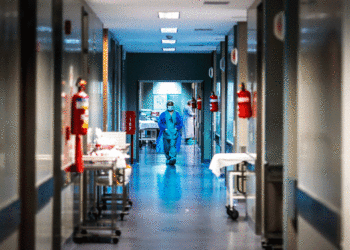 Exministros de salud alertan sobre el colapso del sistema: predicen agravamiento en 2025