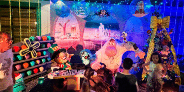 Impresionante representación de la película Intensamente en Tuluá por el Día de Velitas