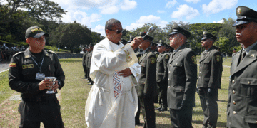 La Escuela Simón Bolívar gradúa 112 nuevos patrulleros listos para servir al país