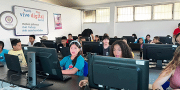 Niños en Zarzal se conectan con la tecnología