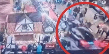 Tragedia en Alemania: Un automóvil embiste a multitud en mercado navideño